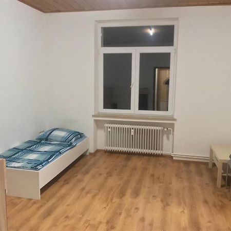 2 Zimmer Wohnungen K&K Unterkunft. Gbr Duisburg Exterior photo