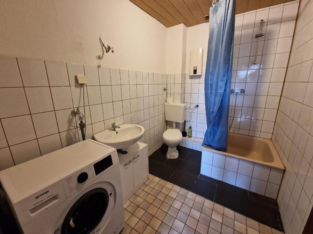 2 Zimmer Wohnungen K&K Unterkunft. Gbr Duisburg Exterior photo